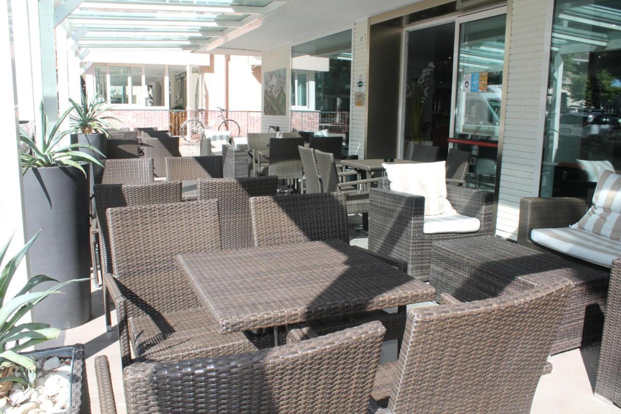 Hotel Vernel Rimini Exterior photo